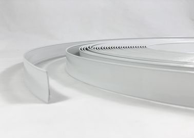 Màu trắng Nhôm hình mũi tên Nắp nhựa Trim Nắp chữ 3D Nắp xén chống ăn mòn tốt